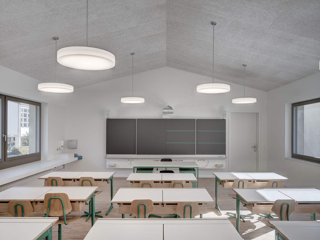 Evilard_Primarschulhaus_Foto_6_Rolf_Siegenthaler_dolmus_Architekten