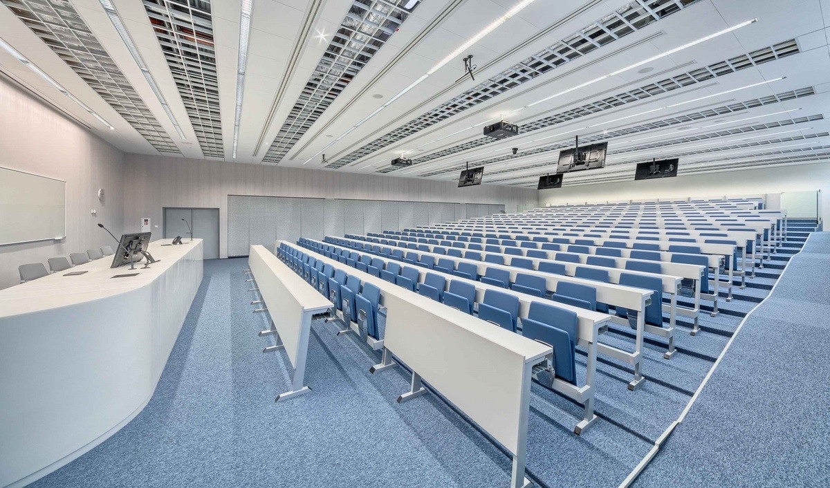 aaaateneo-2-014-chaises-de-conference-1